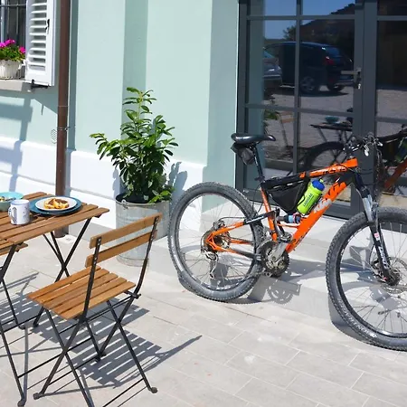 Le Col-vert Couette-café Lido di Dante